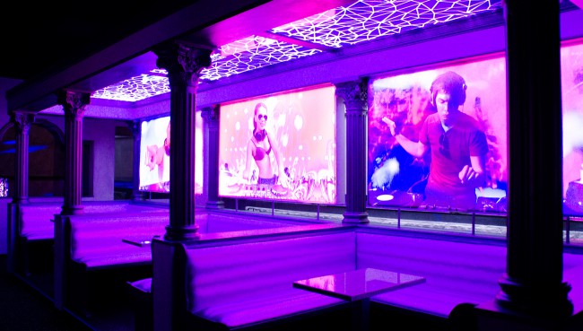 UPSTAIRS - Disco & Club Lounge 