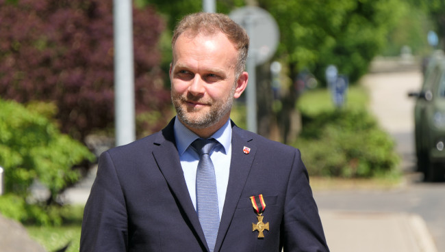 Auszeichnung für Silvio Witt - Bundeswehr ehrt Oberbürgermeister 