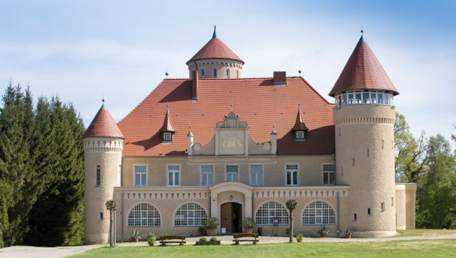USEDOM: Schloss Stolpe wieder geöffnet