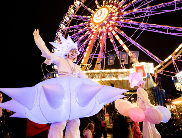 695. Winterdom öffnet