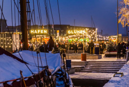 Hafenglühen am Drehbrückenplatz