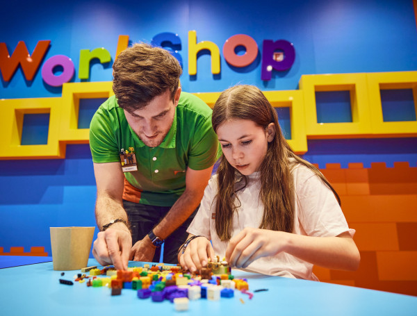 Lego Discovery Centre Hamburg sucht Creative Crew 2026
