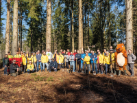 2000 Bäume für den Wald