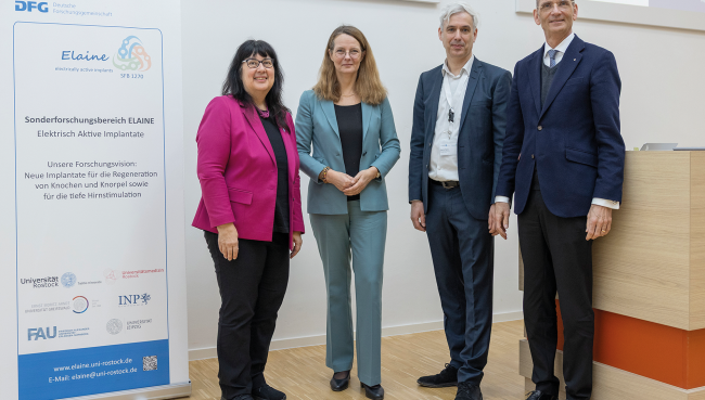 Ministerin Martin beim Sonderforschungsbereich