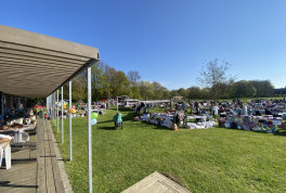 Großer Kinderflohmarkt unter freiem Himmel in Travemünde