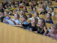 Kinder-Uni: Was haben Wahlen mit Demokratie zu tun?