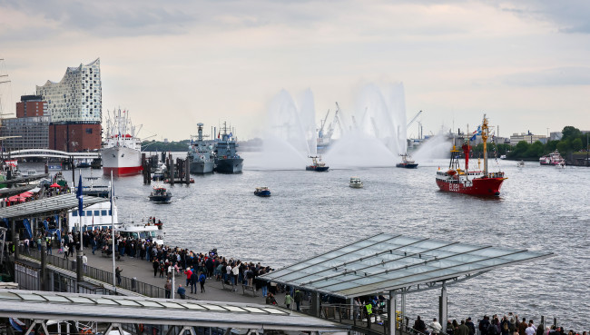 837. Hafengeburtstag mit Weltrekord