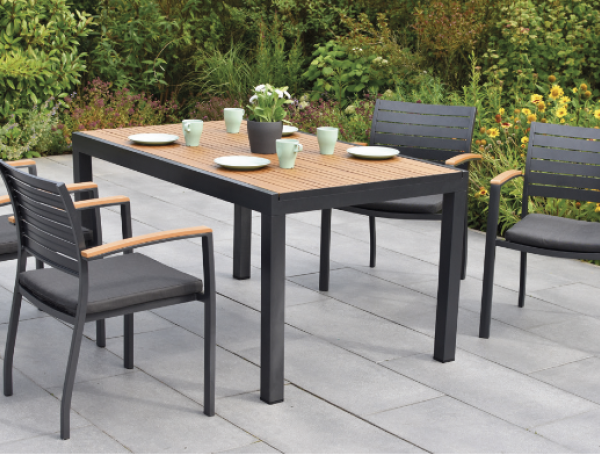 Gartenmöbel-Trends 2026 – Outdoor Living neu erleben