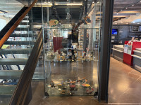 Maritime Keramikkunst in der Stadtbibliothek