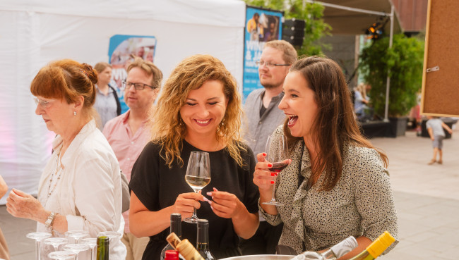 Neues Stadtteilfest am Überseeboulevard