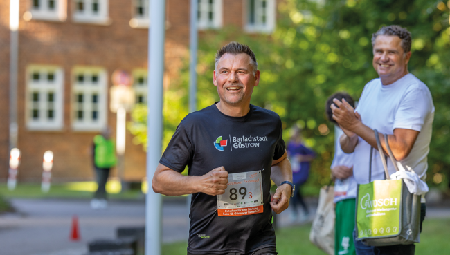 144 Staffeln beim Güstrower Firmenlauf