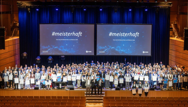 455 neue Meisterinnen und Meister im Handwerk