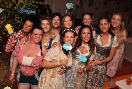 4. Nienhäger Festwiesn